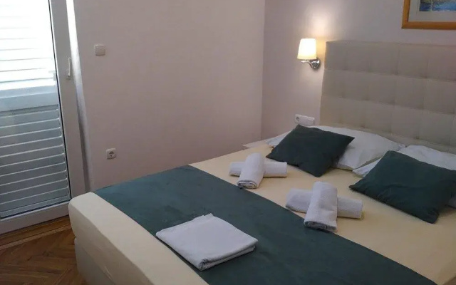 Apartment Ruzmarina