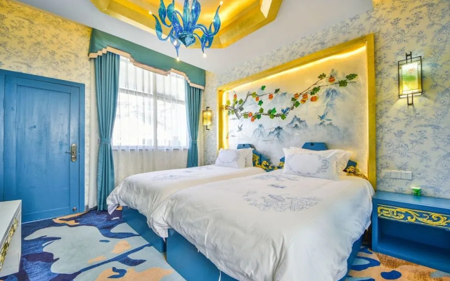 Floral Hotel Dali New Zhaoli