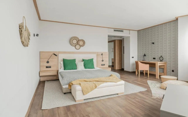 WorkNomads LAB Hotel-Coliving & Coworking