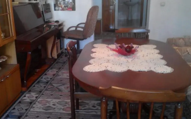 Apartment on Leselidze Street 3a