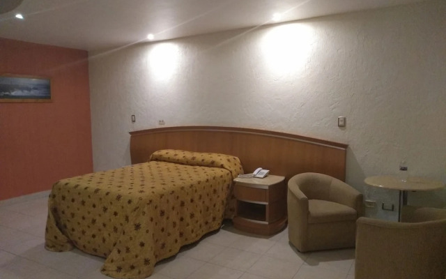 Hotel Jimenez Plaza