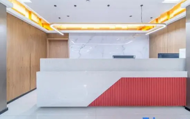 Luntai Mengxinghe Business Hotel (Xiyu Community Xincheng Road)