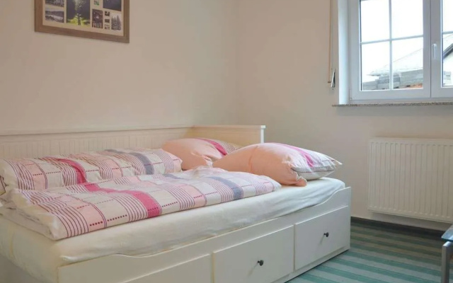 Luxurious Apartment in Ulmen near Lake