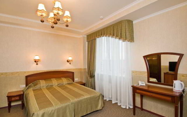 Партнер в Краснодаре 4 отзыва об отеле, цены и фото номеров - забронировать гостиницу Партнер онлайн Краснодар комната для гостей