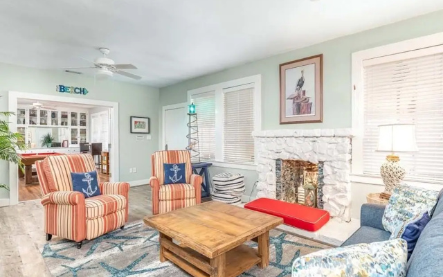 Beach Bum Inn by Tybee Vacation Rentals