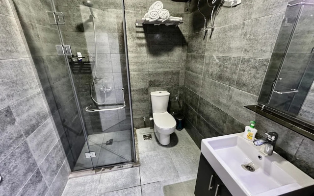 Hurghada - Apartment - Sleeps 6 - Pool - Parking