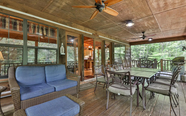 PICK's RIVERSIDE RETREAT