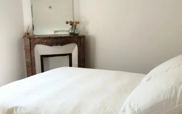 Gîte Senlisse, 4 pièces, 6 personnes - FR-1-527-11