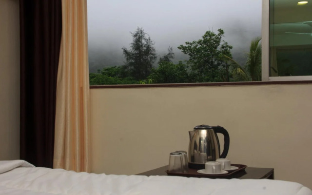 OYO 9806 Hotel Arvi