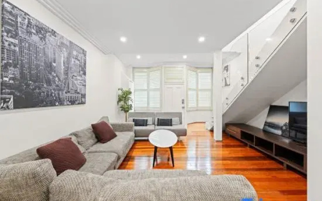 Stylish 3BR House(Parking)/ICC&DarlingHarbour-8min