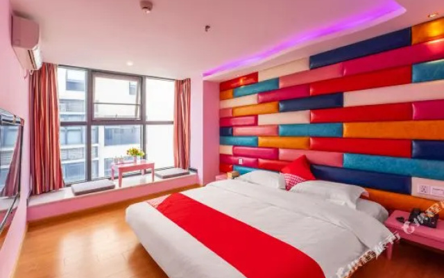 Mango Fashion Hotel