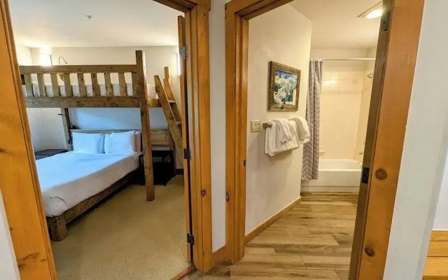 Expedition Station 8607 by SummitCove Vacation Lodging