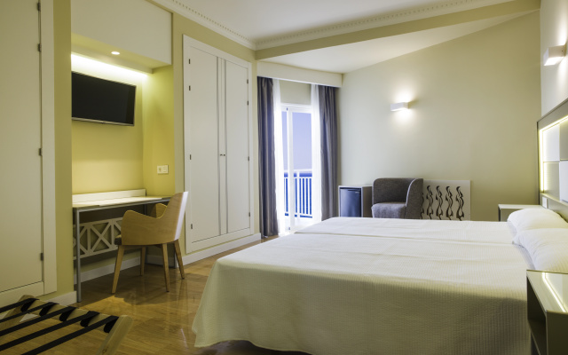 Hotel Monarque Torreblanca