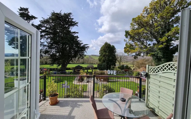 OYO Lavender House Hotel