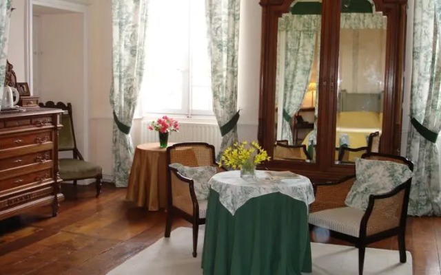 Le Logis des Tours