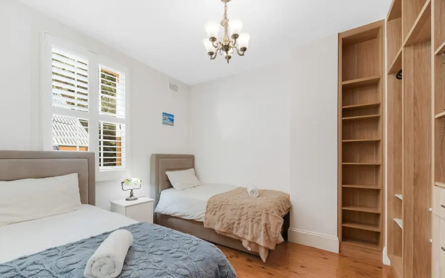 Metawise Luxury 3BR Terrace in The Heart of Sydney