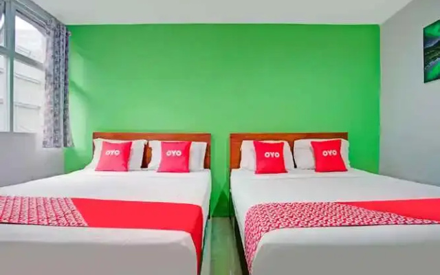 Collection O 3876 The Aurora Inn Lembang