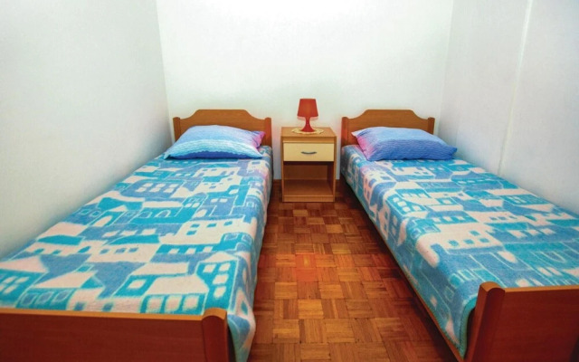 Nice Home in Izola With Wifi and 1 Bedrooms