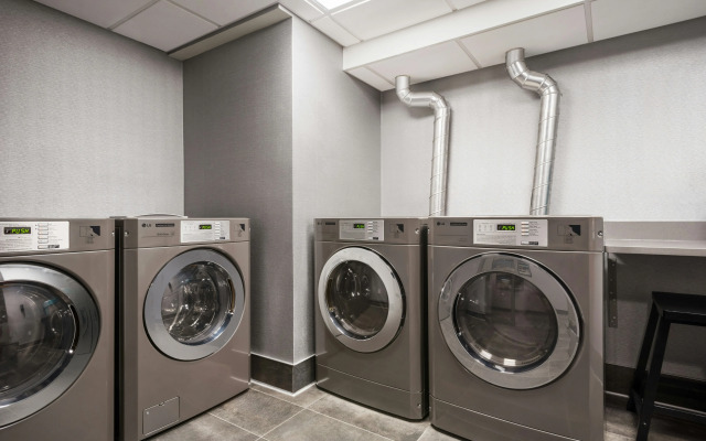 Homewood Suites By Hilton Milwaukee Downtown