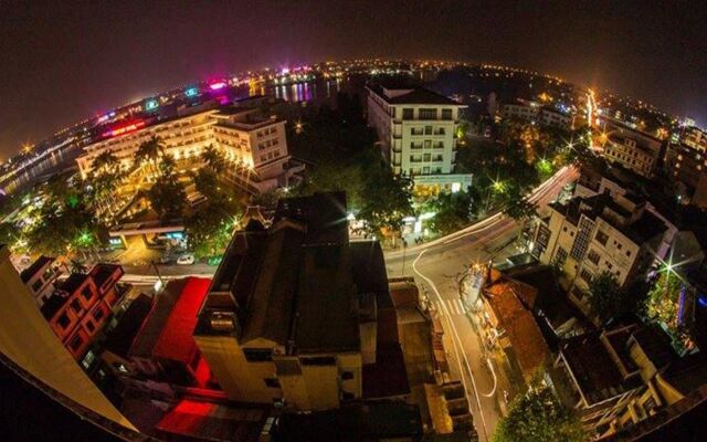 Отель Jasmine Hotel Hue Вьетнам, Хюэ - 1 отзыв об отеле, цены и фото номеров - забронировать отель Jasmine Hotel Hue онлайн вид на фасад