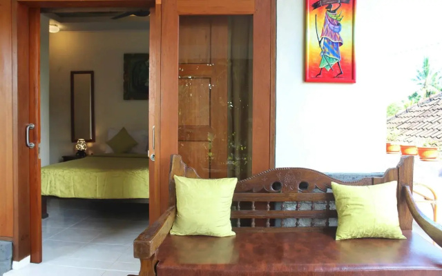 Indah Home Stay