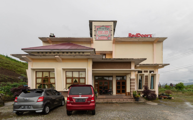 RedDoorz Syariah near Danau Kembar Solok