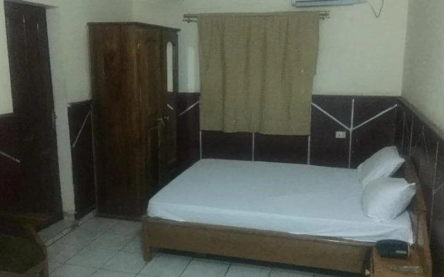 Hotel Nana