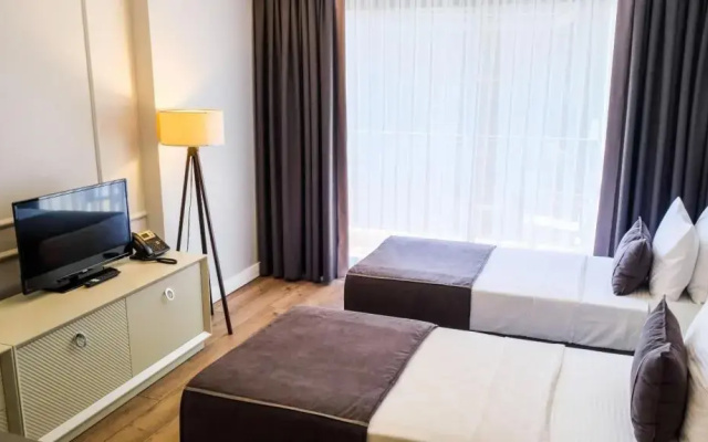 My Way Deluxe Hotel