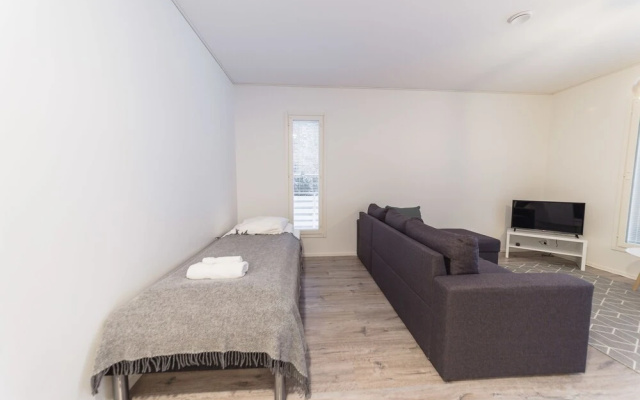 SSA Spot spacy 2-room apt ID 5003B2