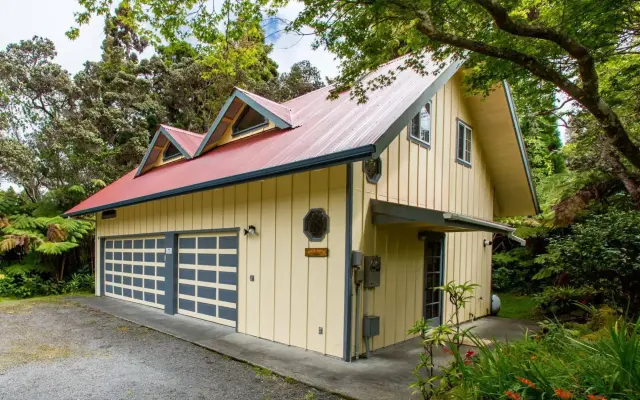 Kilauea Lodge and Restaurant