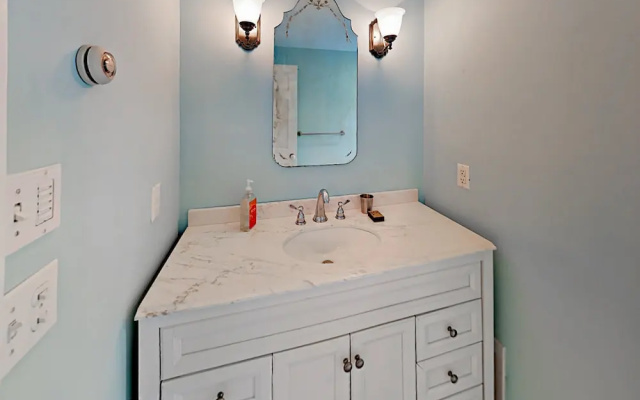 Classic New England 3 Bedroom Home