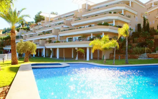 Luxury Golf Penthouse