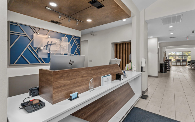 Holiday Inn Express Crockett by IHG