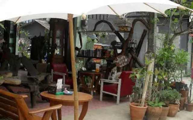 Area 51 Guesthouse