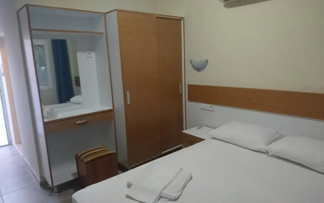 Sarsilmaz Otel