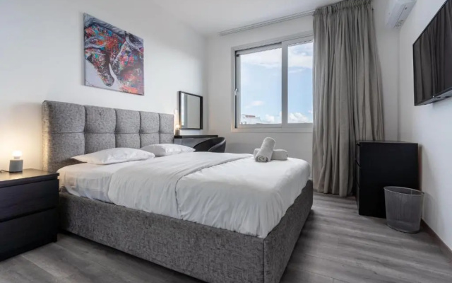 Sunflower 1-Bedroom Apartment in Larnaca