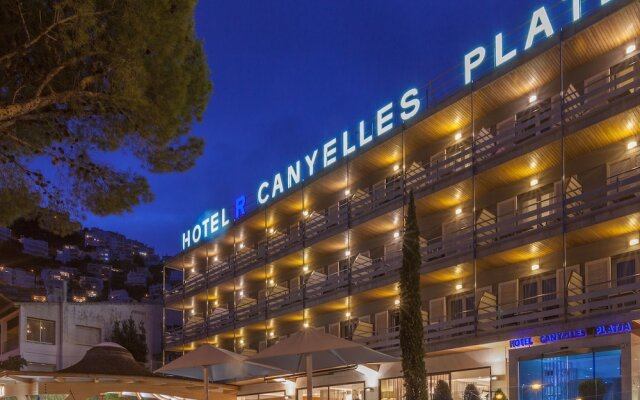 Отель Canyelles Platja Испания, Курорт Росес - отзывы, цены и фото номеров - забронировать отель Canyelles Platja онлайн вид на фасад