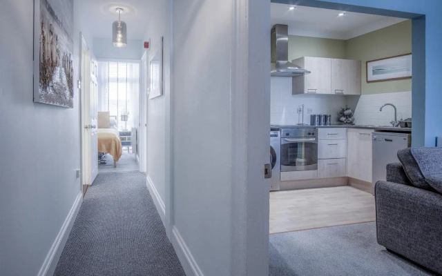 Flint House - 2 Bedroom Apartment - Tenby
