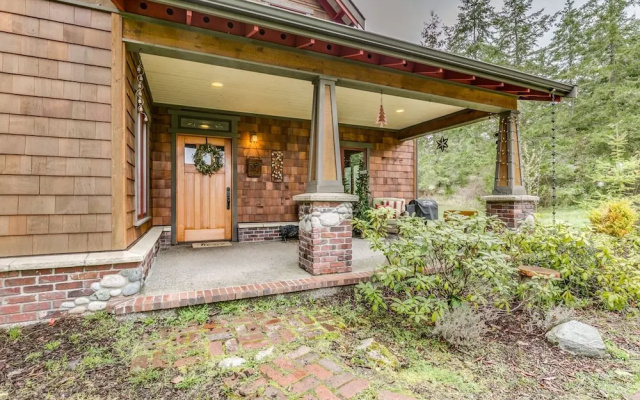 Sequim Chalet