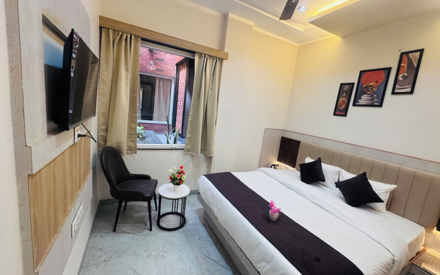 Hotel Purvi By Vilaasitaa Indore