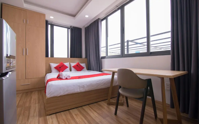RedDoorz Premium near E-Town