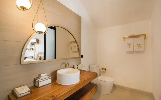Mija Bhuana Agung Villa by Betterplace