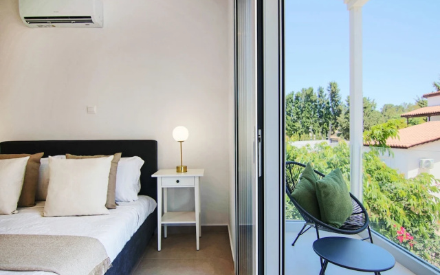 Phaedrus Living Seaside Luxury Limnaria 172