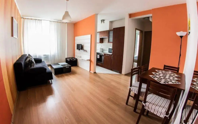 Far Home Apartments