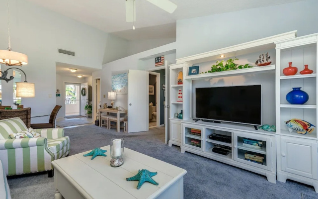Vista Verde West by Vtrips