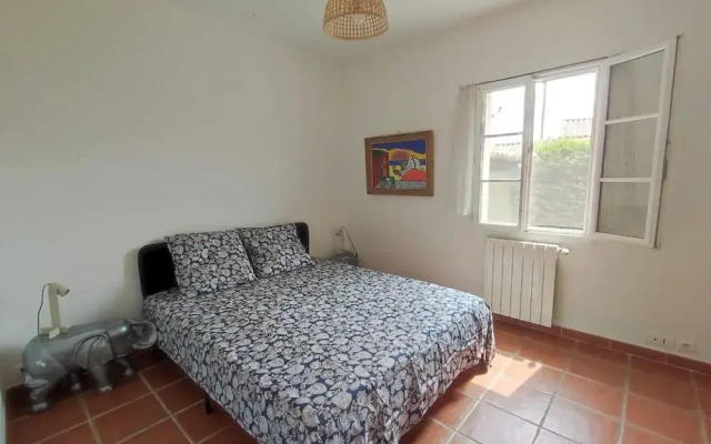 Villa - Pool - 3 Bedrooms - Garden