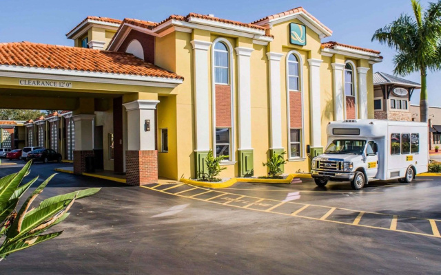 Quality Inn Tampa Airport - Cruise Port
