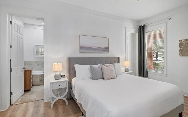 Magnolia Bay 8593