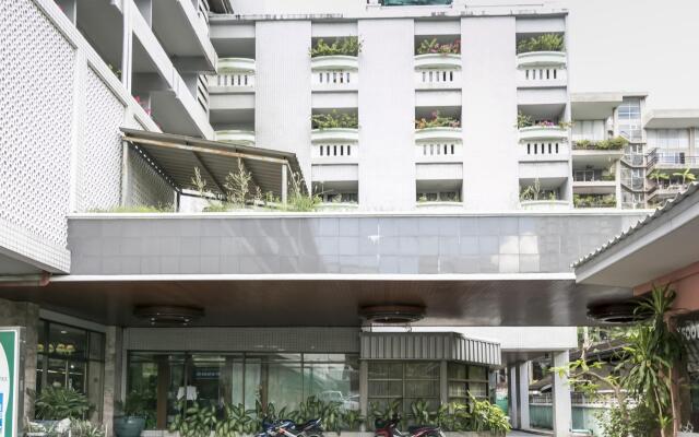 Park Hotel Bangkok Бангкок вид на фасад