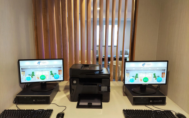 Holiday Inn Express Maspeth by IHG